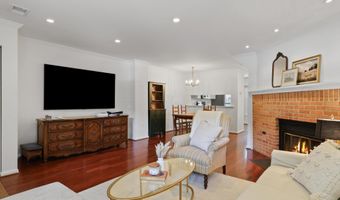 811 GIBBON St, Alexandria, VA 22314