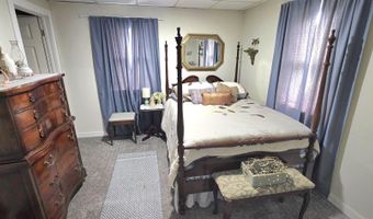 507 W Oak St, Bicknell, IN 47512