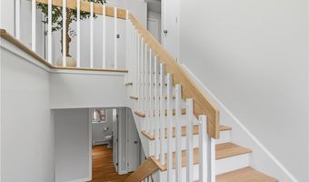 5 Aurora Dr, Cumberland, RI 02864