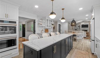 130 Plain Rd, North Kingstown, RI 02852