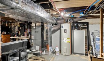 1 CHURCH St, Allentown, NJ 08501