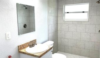 103 JAMES St A, Auburndale, FL 33823