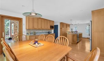 12 Howard Rd, Cumberland, RI 02864