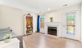 9821 TIFFANY HILL Ct 71, Bethesda, MD 20814