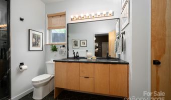 26 Winnfred St, Asheville, NC 28806