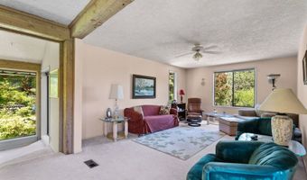 21150 NE BOONES FERRY Rd, Aurora, OR 97002