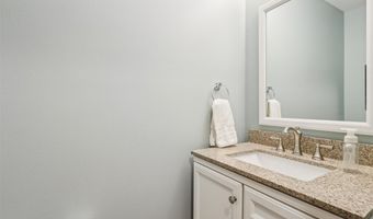 2012 Country Cove Ln, Altoona, IA 50009