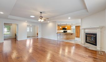 1 Berrydale Ln, Bella Vista, AR 72715