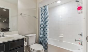 41673 MCMONAGLE Sq, Aldie, VA 20105