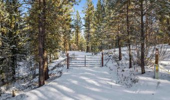 34 Silver Cloud Dr, Cascade, ID 83611