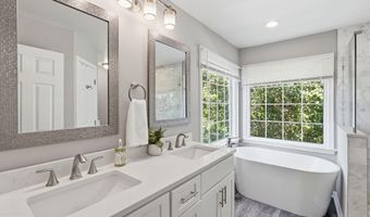 7832 FORDSON Rd, Alexandria, VA 22306