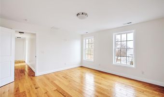 29 Graves Ave, North Smithfield, RI 02896