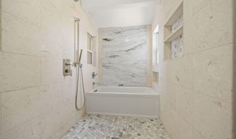 2325 Parkway Dr, Camarillo, CA 93010