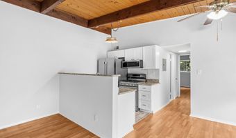 4961 AMERICANA Dr 208, Annandale, VA 22003