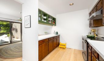 12 Haverhill Ct, Ann Arbor, MI 48105
