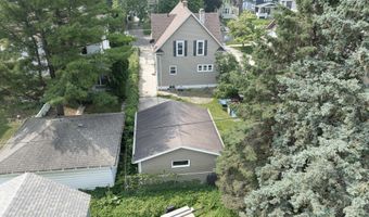 914 W 4TH St, Appleton, WI 54914