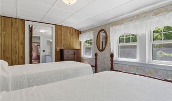 585 Reservoir Rd, Burrillville, RI 02859