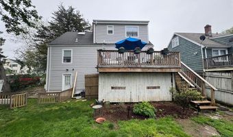 165 Greenfield Dr, Bridgeport, CT 06608