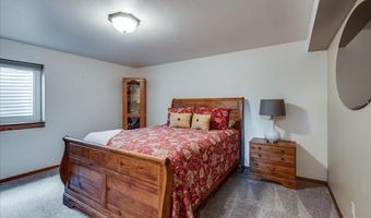 2011 PARK Ave, Cheyenne, WY 82007