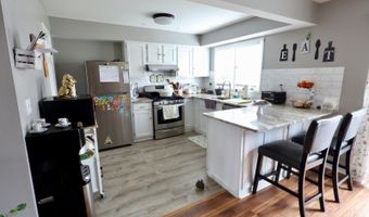 4 Sickle St, Andover, NJ 07801