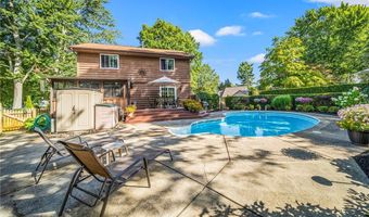 4116 Polo Park Dr, Willoughby, OH 44094