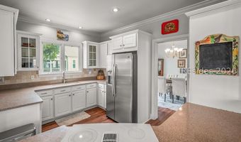 104 Patrick Dr, Beaufort, SC 29902