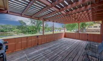 4 Lakeridge Dr, Arkansas City, KS 67005