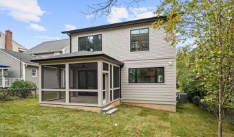 2133 N OAKLAND St, Arlington, VA 22207