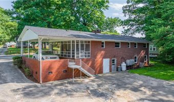1856 Old Farmer Rd, Asheboro, NC 27205