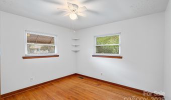 25 Baker Dr, Asheville, NC 28806