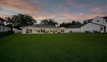 49 INTERLAKEN Rd, Orlando, FL 32804