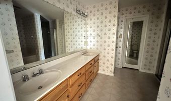 4406 Fourchon Dr, Baker, LA 70714