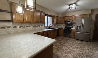 39491 Country Dr, Bath, SD 57427