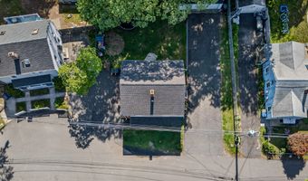180 Dupont Pl, Bridgeport, CT 06611