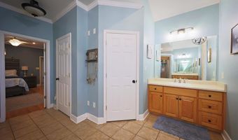 330 River Oaks Dr, Bainbridge, GA 39817