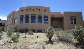 702 FRENCH Dr, Aztec, NM 87410