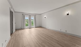 2045 N 3rd St #404, Baton Rouge, LA 70802