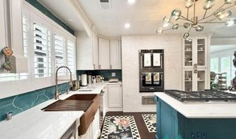 1005 N Shore Dr, Carlsbad, NM 88220