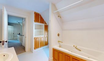 119 W Auburn Rd, Auburn, ME 04210