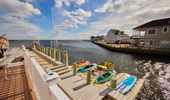 256 Cedar Dr, Bayville, NJ 08721