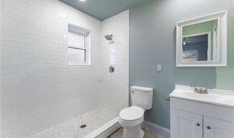 2201 SE 15Th St, Bentonville, AR 72712