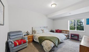 997 Blue Bell Rd, Berthoud, CO 80513