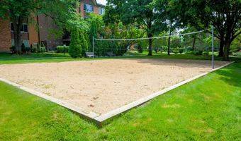 1206 S New Wilke Rd 108, Arlington Heights, IL 60005