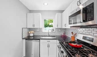 4782 21ST Rd N, Arlington, VA 22207