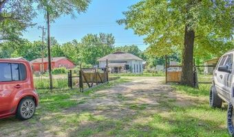 207 SE 2nd St, Antlers, OK 74523