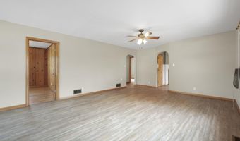 236 Center St, Auburn, IN 46706