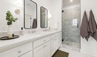 823 NW 14th St, Bentonville, AR 72712