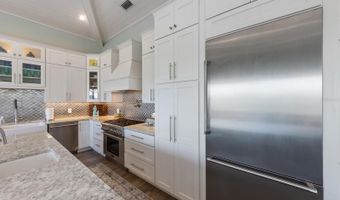108 MAGNOLIA Ave, Anna Maria, FL 34216