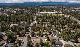 742 SE Sun Ln, Bend, OR 97702
