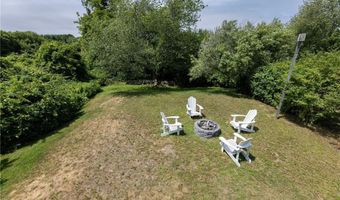 21 Overlook Ave, Charlestown, RI 02813